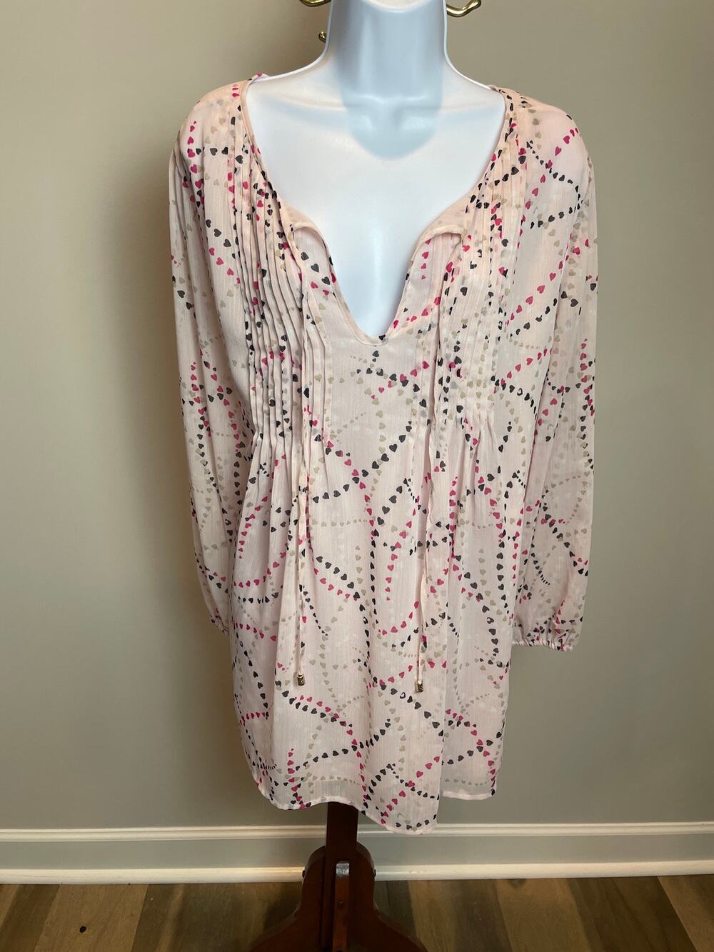 Tommy Hilfiger Chiffon Top Size 2X Pink Heart Pattern Pleated Long Sleeve